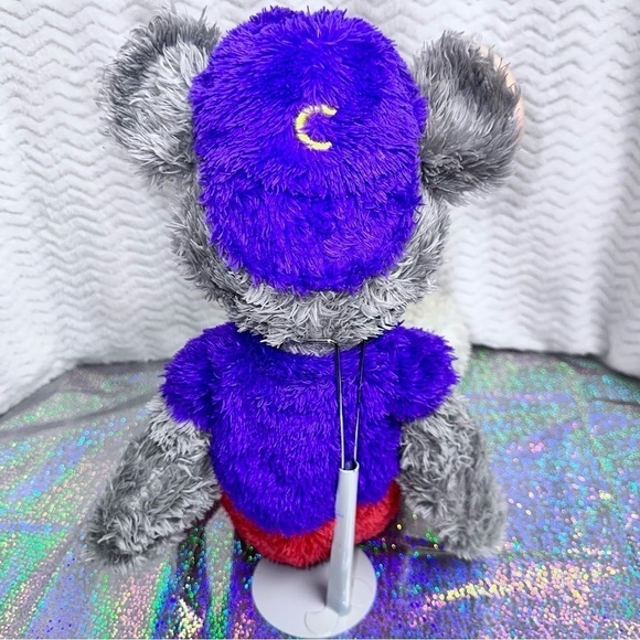 Chuck E. Cheese’s 20” Stuffed Mouse Purple Hat Shirt Red Shorts 2010 RARE Plush - Picture 7 of 13